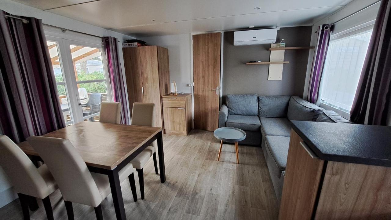 Mobile Home Climatise 3 Chambres A Narbonne Plage Bagian luar foto