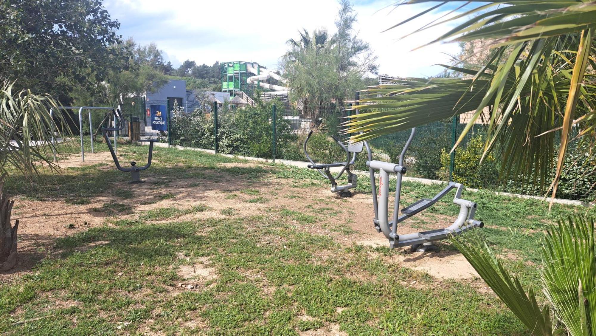 Mobile Home Climatise 3 Chambres A Narbonne Plage Bagian luar foto